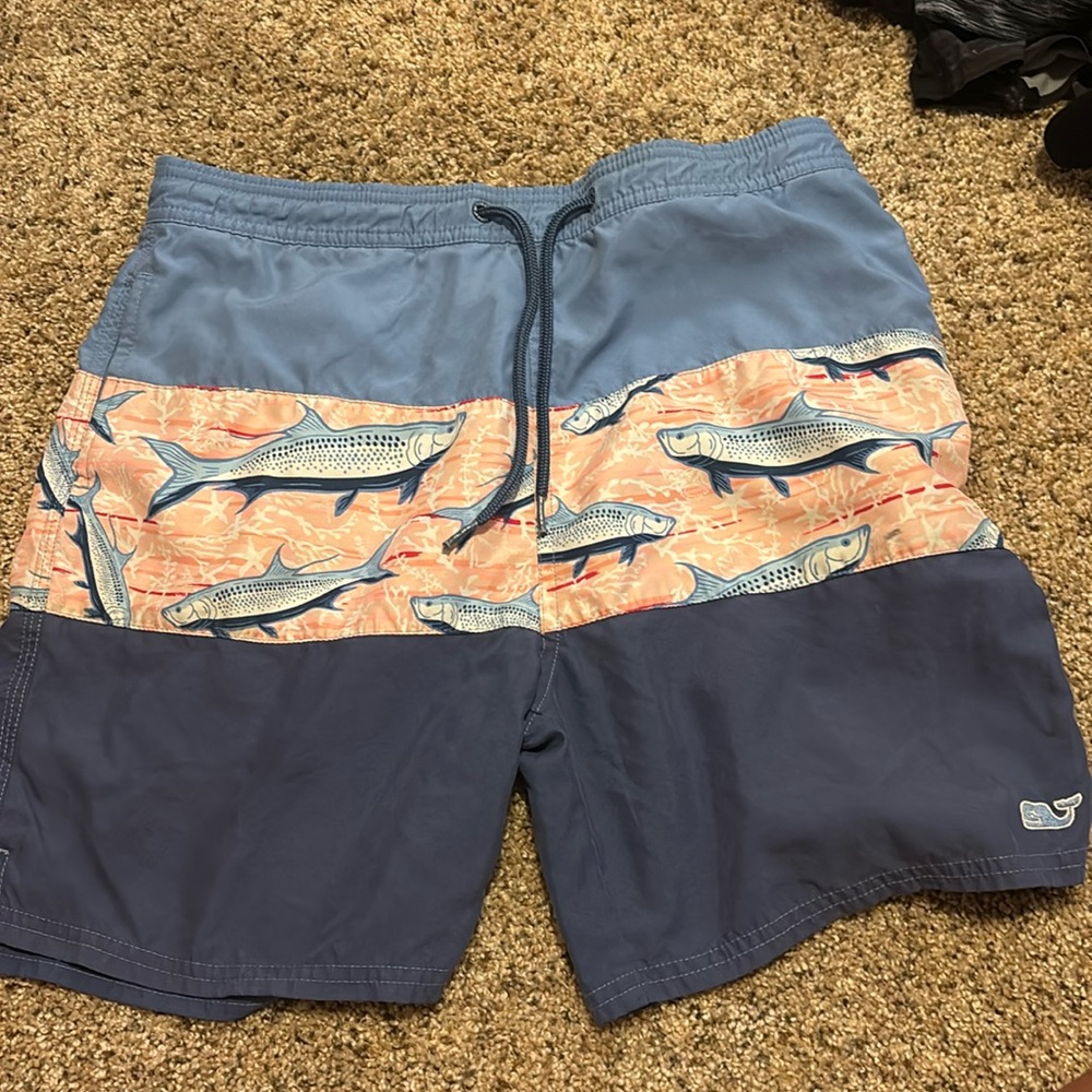 Vineyard Vines boys swim trunks good condition, size boys M (12-14)